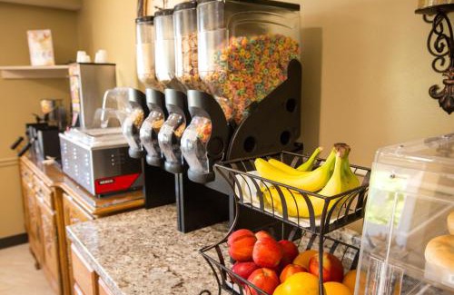 Branson Theater District Hotel | Rosebud Inn