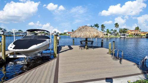 Pelican Villa | Rosegarden - PoolSpa and perfect water view