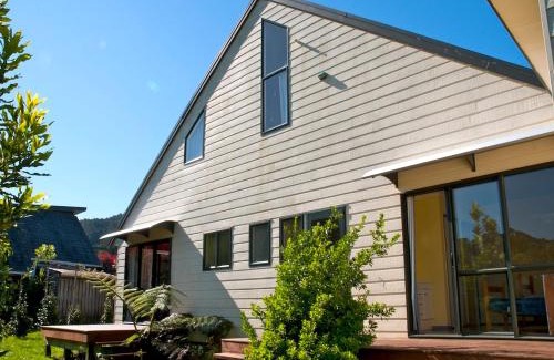 Hahei House | Rosemary Cottage - Hahei Holiday Home
