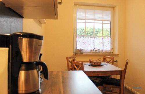 Doese Apartment | Rosenhof Apartment 2 - Country-style vacation apartment near the Grimmershörn Bay