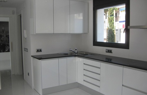 Roses Town Center Villa | ROSES, NEAR the BEACH and CITY CENTER. SUPERB LUXURY VILLA WITH SWIMMING POOL