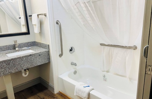 Union City Hotel | Rosewood Inn By OYO Union City I-69