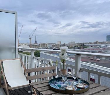 Issy-les-Moulineaux Bed & Breakfast | Rosewood Rooftop Eiffel Paris Porte de Versailles