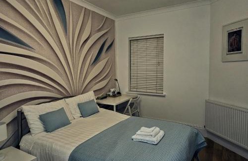 Cricklewood House | Rosie Blue