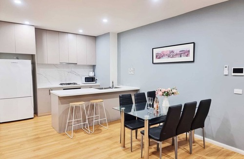 Sunshine North House | Rosie Townhouse - Modern and comfortable home