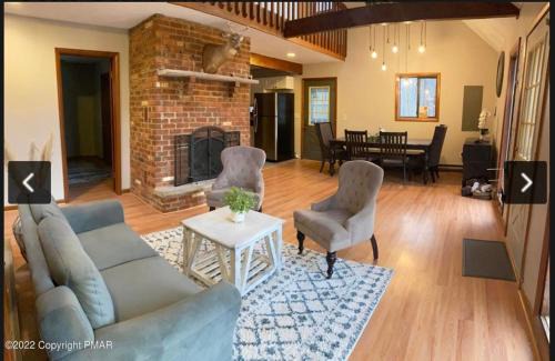 Riverside Estates House | Rosie’s Cabin