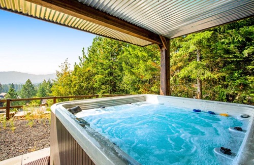 Ronald House | Roslyn Ridge Retreat