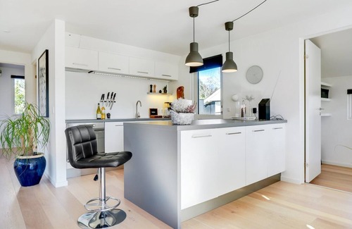 Hou House | "Rosmarie" - 600m from the sea by Interhome