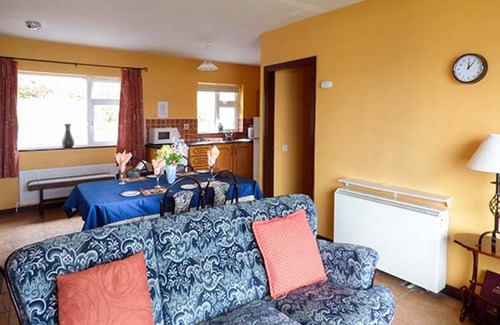 Kilnabrack Upper Cottage | Rossbeigh Beach Cottage No 4