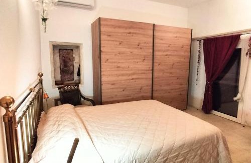 Spongano Apartment | Rosso in Corte - Salento - Corte dei Colori