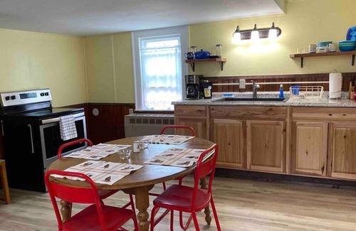 Eastport House | Rossport by the Sea - Downtown Eastport 14 3rd St. Apt. 1