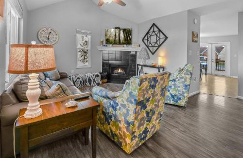 Pigeon Forge House | Rotties' Retreat home