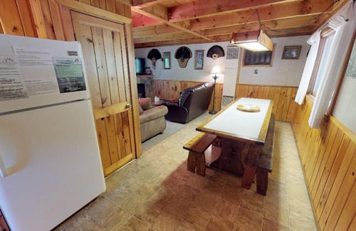 Sabinsville Cabin | Rough Cut Lodge - Birch Cabin