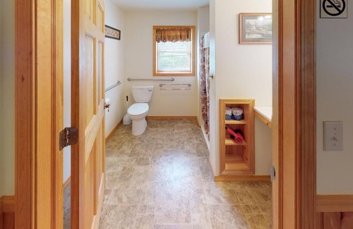 Sabinsville Cabin | Rough Cut Lodge - Suite 6