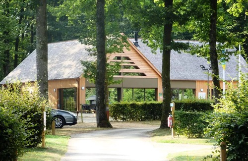 Sille-le-Guillaume Cabin | Roulotte - 2 Bedrooms 4 people