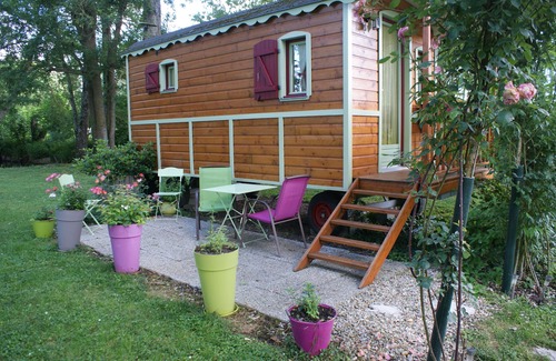 Beaulieu-les-Loches Cottage | Roulotte au Bord de L'eau, Près des Châteaux de Loire