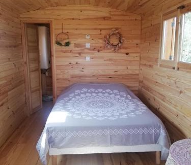 Fuveau Ski Chalet | Roulotte en bois