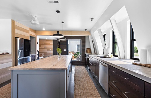 Reno County Other | Roundtop Rendezvous! Check out our reviews Airbnb.