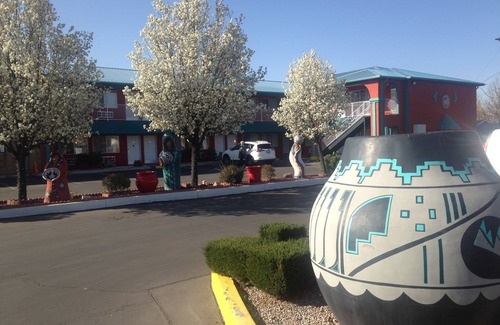 Westside Apartment | Route66, Old Town. Albuquerque
