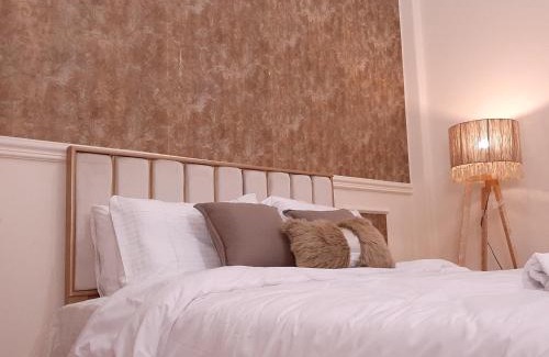 Downtown Cairo Apartment | Royal Apartment in Talaat Harb Downtown Cairo