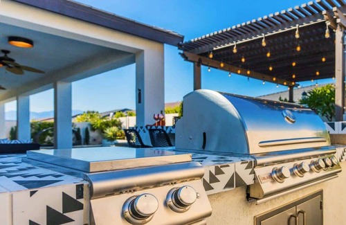 Indio House | ROYAL Desert Villa, POOL/SPA/Family Fun!
