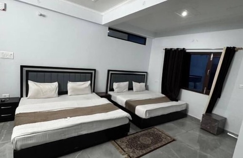 Almora Hotel | Royal Guest House