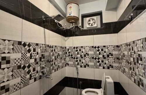 Almora Hotel | Royal Guest House