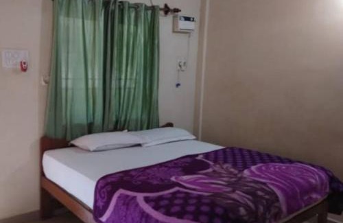 Mavalli Apartment | Royal In AC room