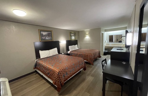 Fredericksburg Hotel | Royal Inn Motel
