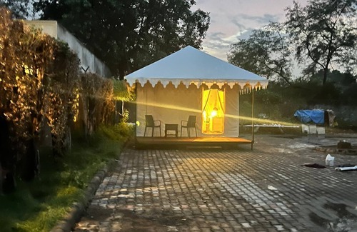 Jhusi Cottage | Royal Kumbh Tents Prayagraj