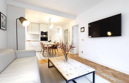 Embajadores Apartment | Royal Madrid
