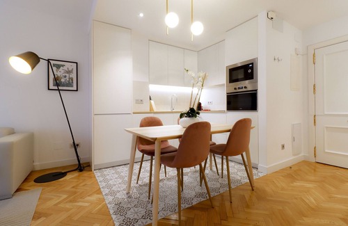Embajadores Apartment | Royal Madrid