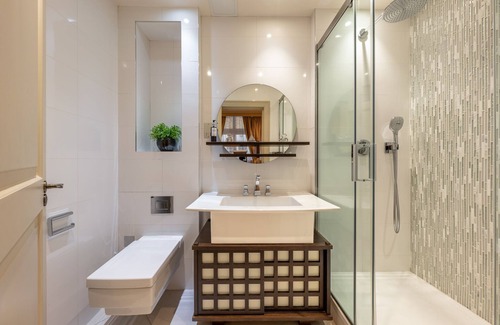 Westminster House | Royal Mayfair Mansion: Luxurious 7-Bedroom villa