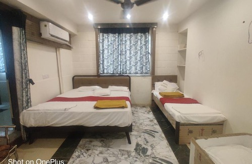 Ambur Hotel | Royal Mughal