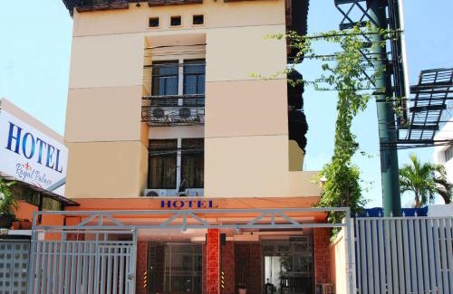 Mata Hambre Hotel | Royal Palace Hotel