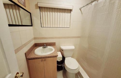 Miami Springs House | Royal Poinciana Stay