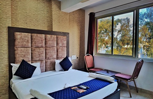 Zirakpur Hotel | Royal Regency