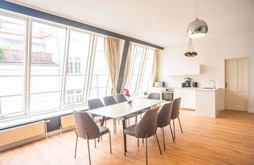 Mariahilf Apartment | Royal Residence Haus des Meeres