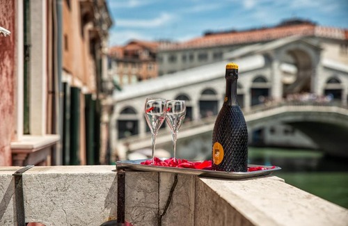 San Polo Apartment | Royal Rialto Apartment - Grand Canal View