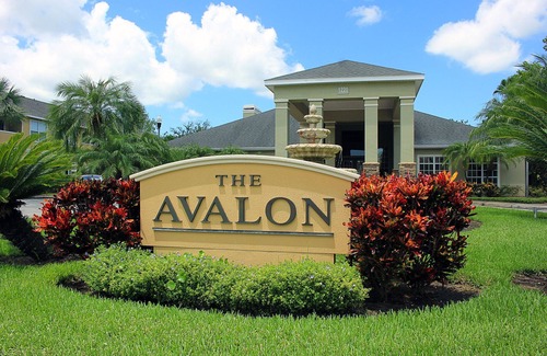 Clearwater Condo | Royal Tropical at The Avalon Clearwater | Spacious Stay & Heated Pool
