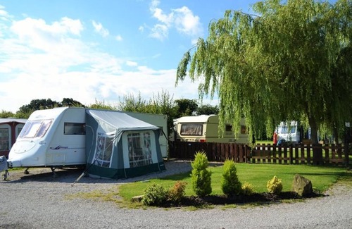 Croston RV Rental | Royal Umpire Caravan Park