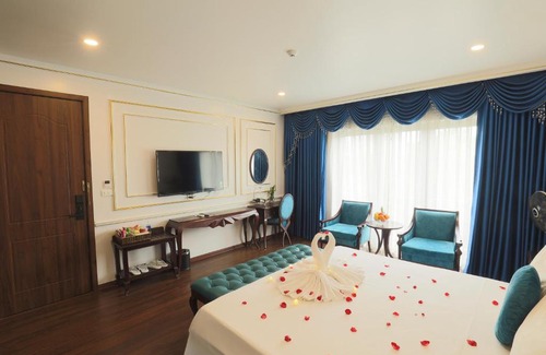 Ha Dong Hotel | Royal Văn Phú Hotel
