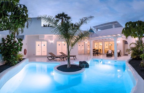 Geafond Villa | Royal Villa 2 people Alegria