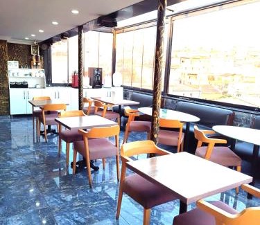 Beyazit Hotel | RoyalBoutique Hotel Anex B KayaRoyal - There is No Lift - All Coffees & Tea Free Of Charge At The Terrace Restaurant