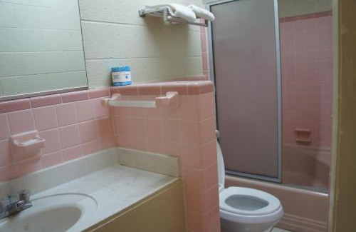 Burlington Hotel | Royalinn & suites