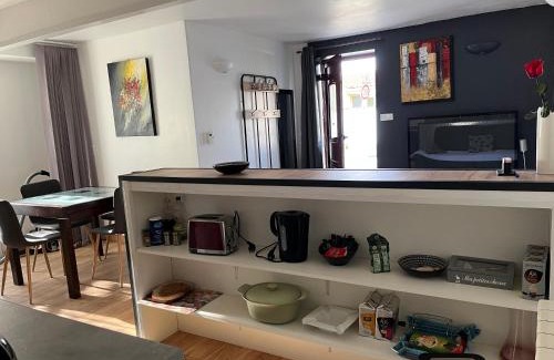 La Rochelle Apartment | Ruby