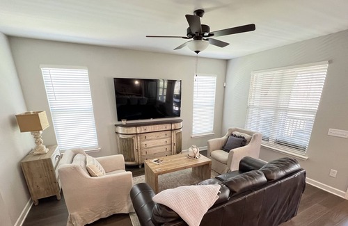Estill Springs Cottage | Ruby's Cottage at Tims Ford Lake W/ GOLF CART