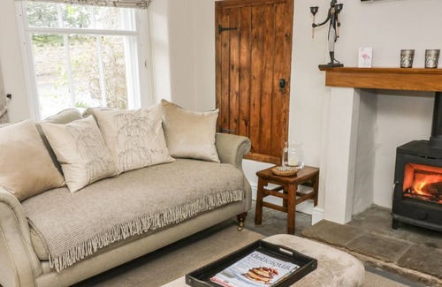 Sedbergh Cottage | RUBYS COTTAGE, pet friendly, with open fire in Sedbergh