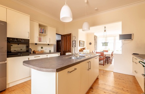 Earlsferry Cottage | Ruddon Grange, Elie - a house that sleeps 8 guests in 4 bedrooms