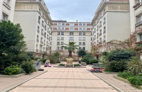 Quartier des Invalides Apartment | Rue Saint‑Dominique Living – 60 m² of Sunshine & Style